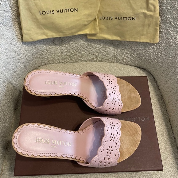 SOLD- Authentic LOUIS VUITTON Charlotte Leather Mules - size EU38 / US 8 - Picture 11 of 11